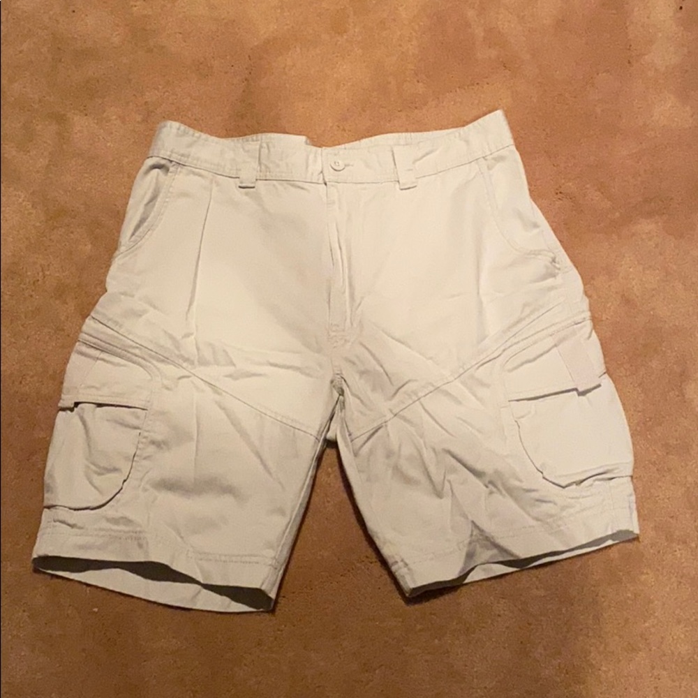 Round tree and York Shorts